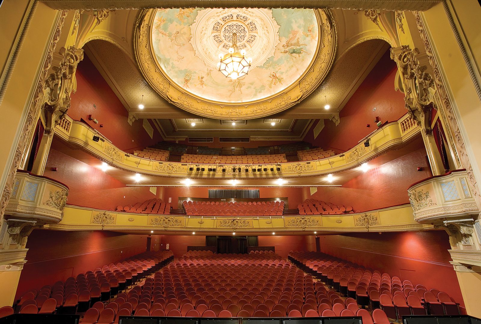 isaac theatre royal 2014 b